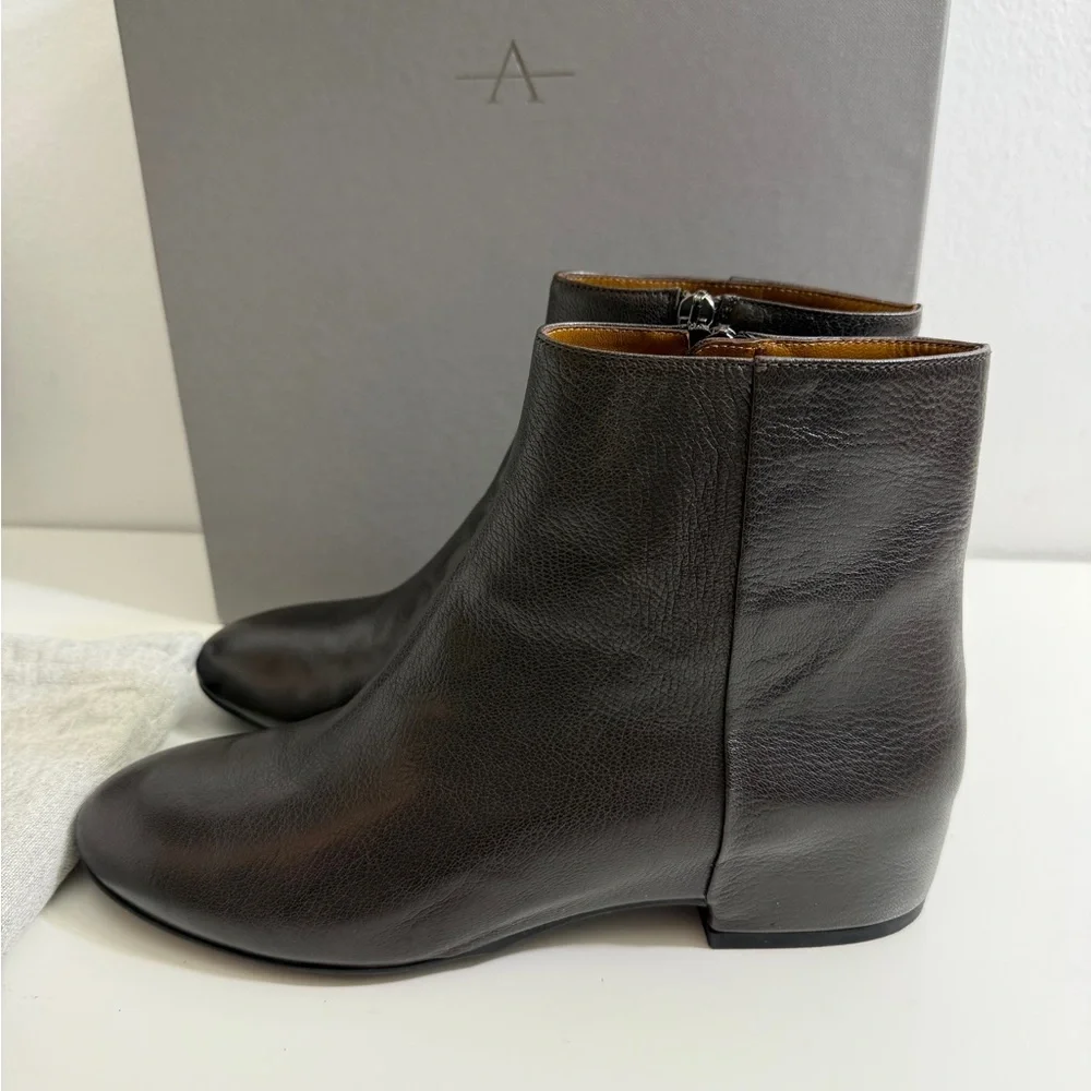 Aquatalia Uri Dolomite Ankle Boots - Picture 6 of 10